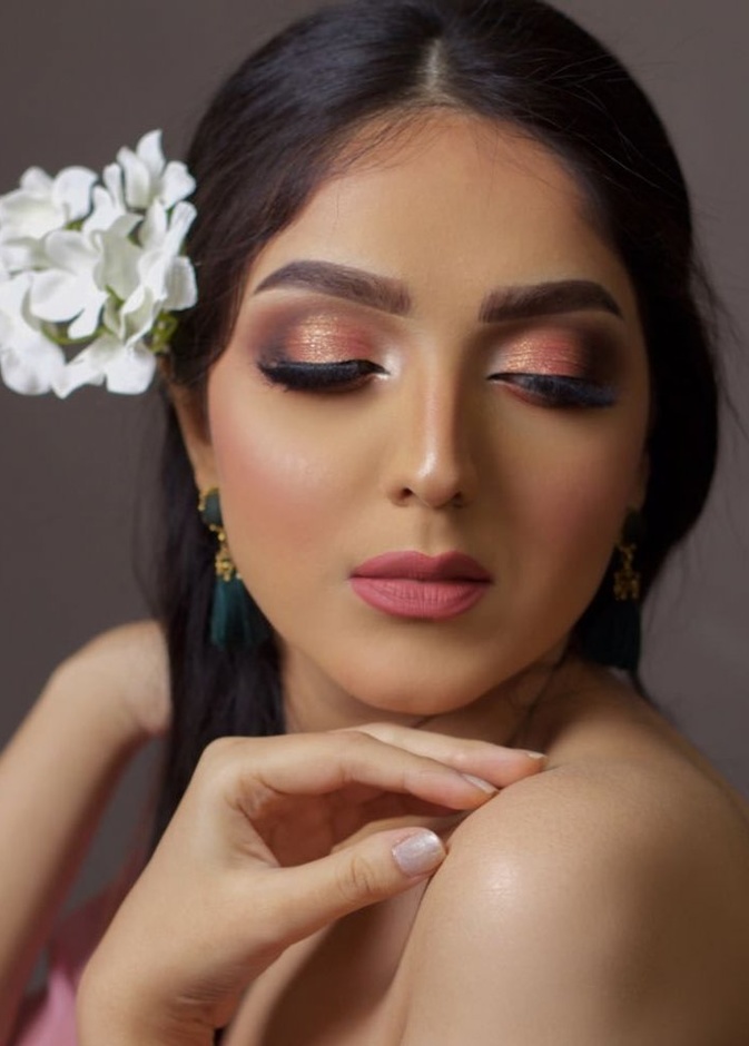 من مكياج خبيره التجميل حنان سالم