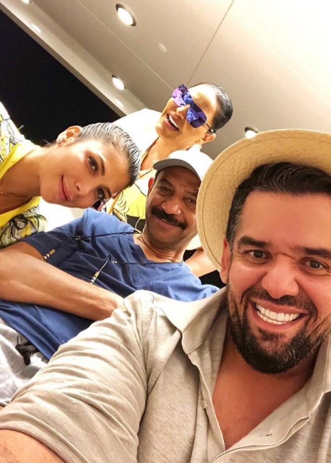 سيلفي النجوم يجمع حسين الجسمي وأصالة نصري وعبادي الجوهر وأحلام