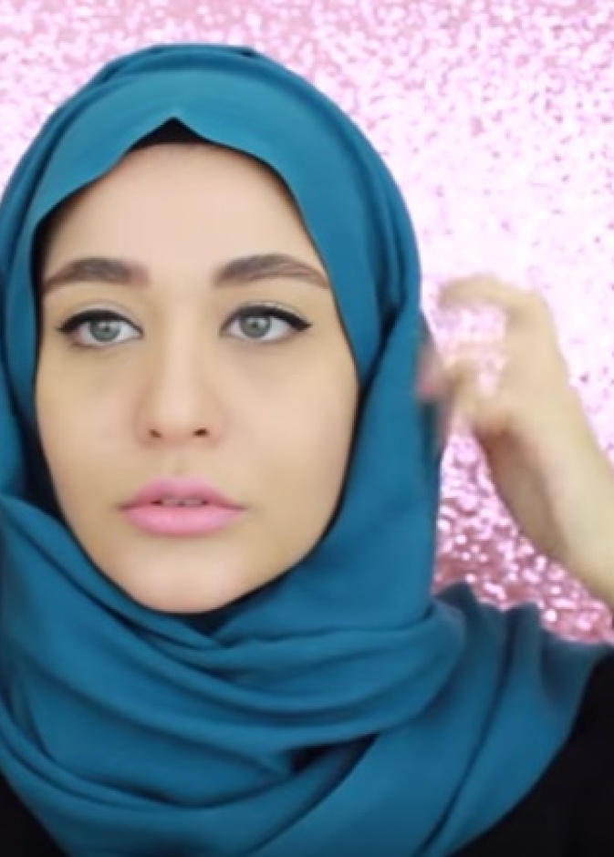 لفة حجاب للوجه الدائري