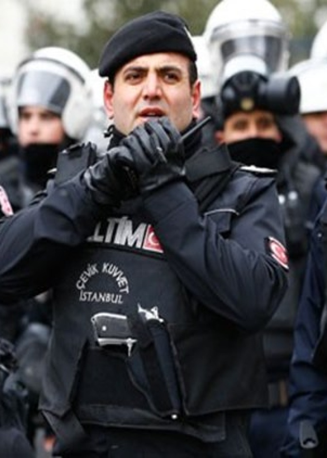 الشرطة التركية اقتحمت حفل الزفاف ومنعت طفلة من الزواج