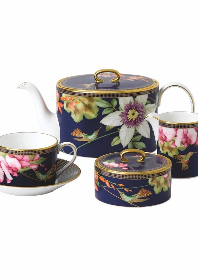مجموعة Hummingbird من Wedgwood.. أوانٍ تحتفي بالحرفية والطبيعة الساحرة