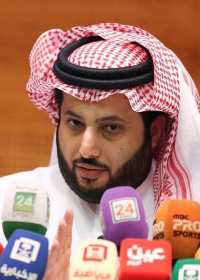 آل الشيخ يهدد بالانسحاب من الدوري المصري