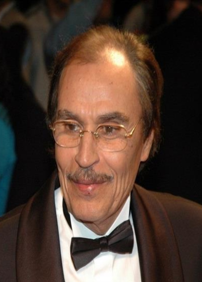 عزت العلايلي