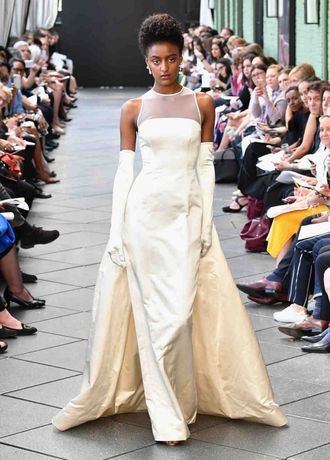 فساتين زفاف ايلي صعب 2019