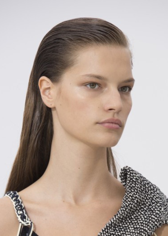 تسريحات شعر مبللة من Victoria Beckham