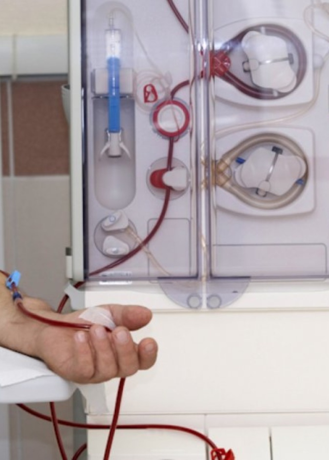 فتاة سعودية تنهي معاناة والدها مع مرض الفشل الكلوي