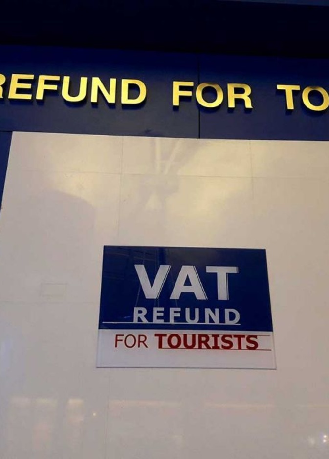 تعرف على شروط رد الضريبة المضافة للسياح في الإمارات