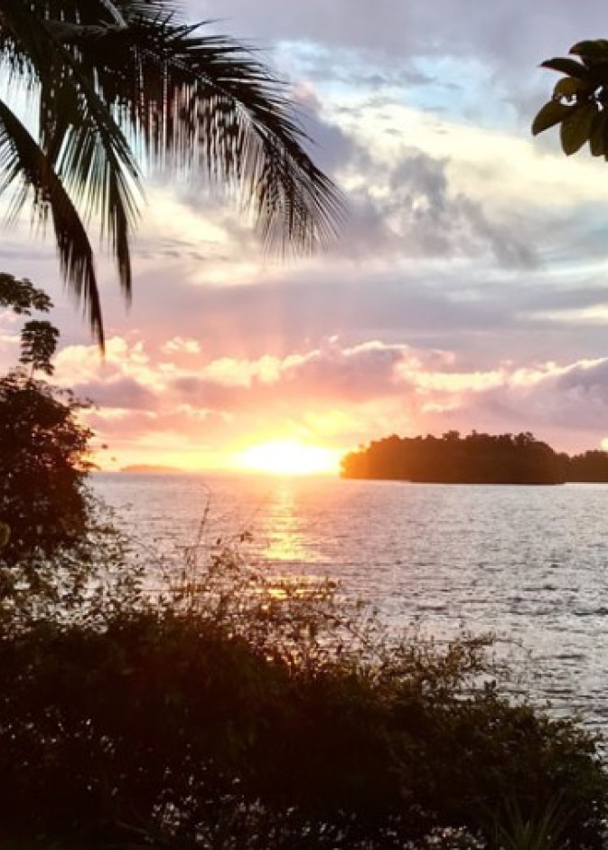  من جزر اللآلئ