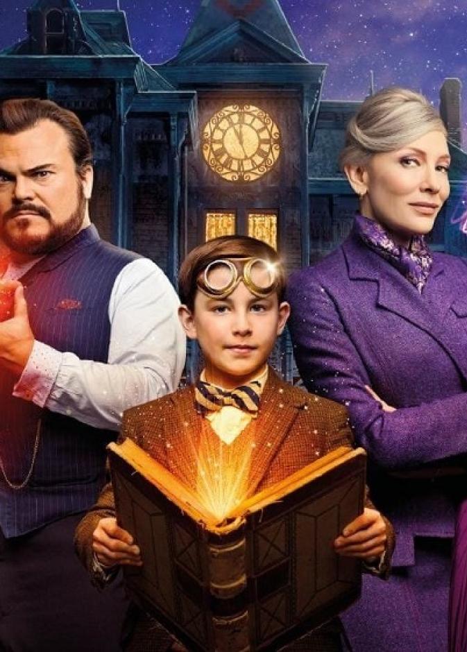 فيلم الخيال والسحر the house with a clock in its walls