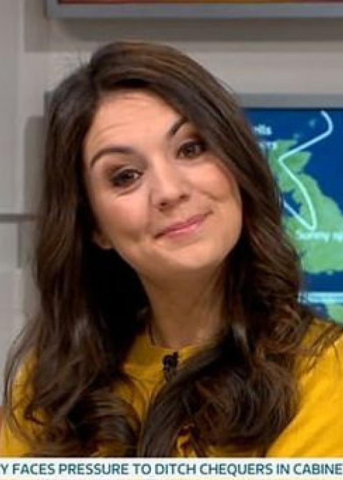 مذيعة الطقس البريطانية لورا توبن