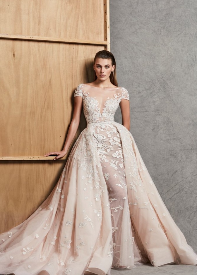 فستان بأكمام off shoulder