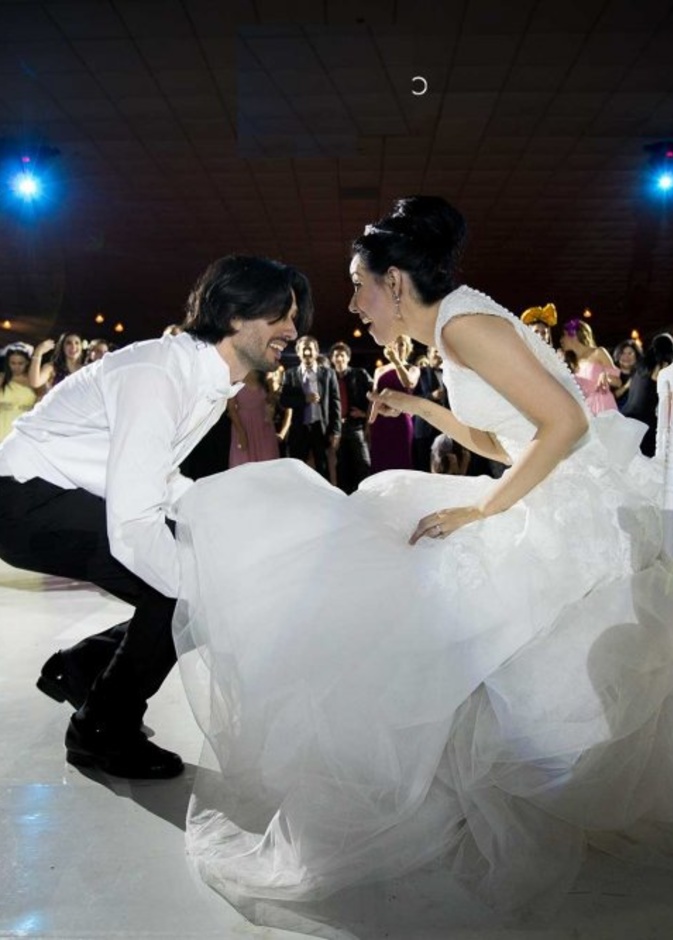 الزفاف يحتاج الى اغاني حماسية واخرى حالمة ورومانسية