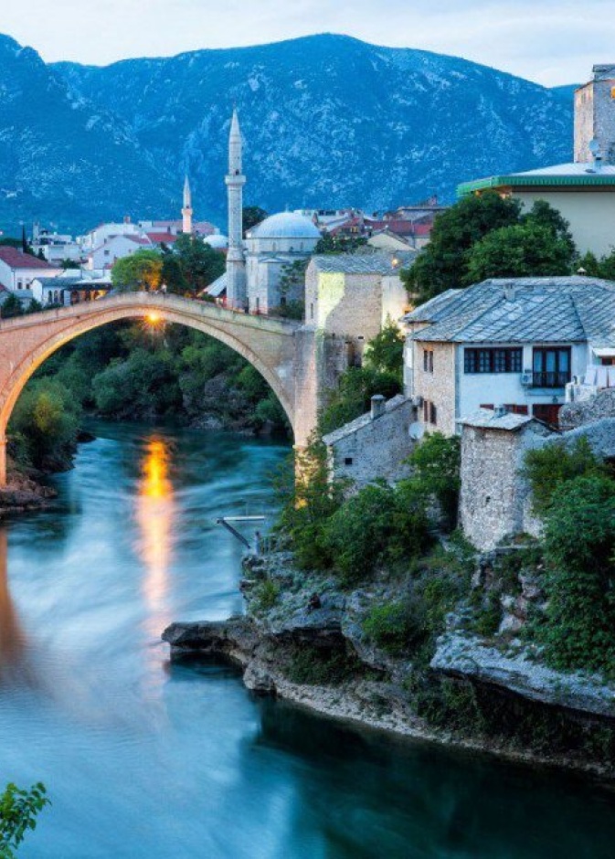  غروب الشمس في موستار