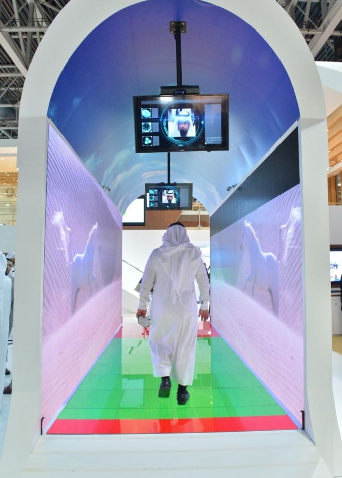 غدا : الممر الذكي في مطار دبي لا حاجة إلى جواز السفر