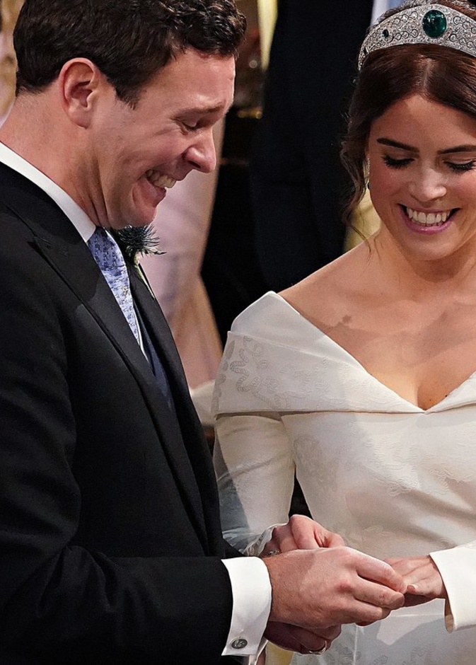  فستان الأميرة eugenie