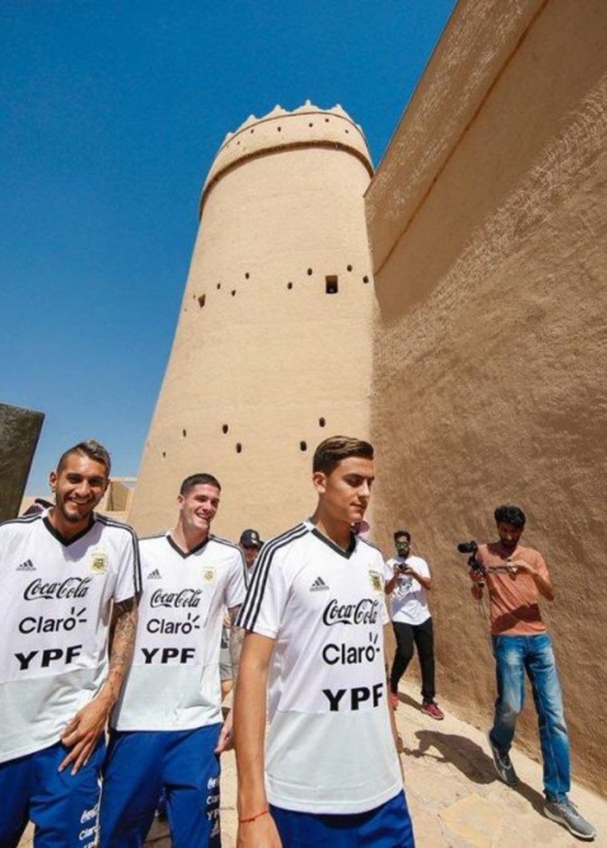 نجوم الأرجنتين في قصر المصمك