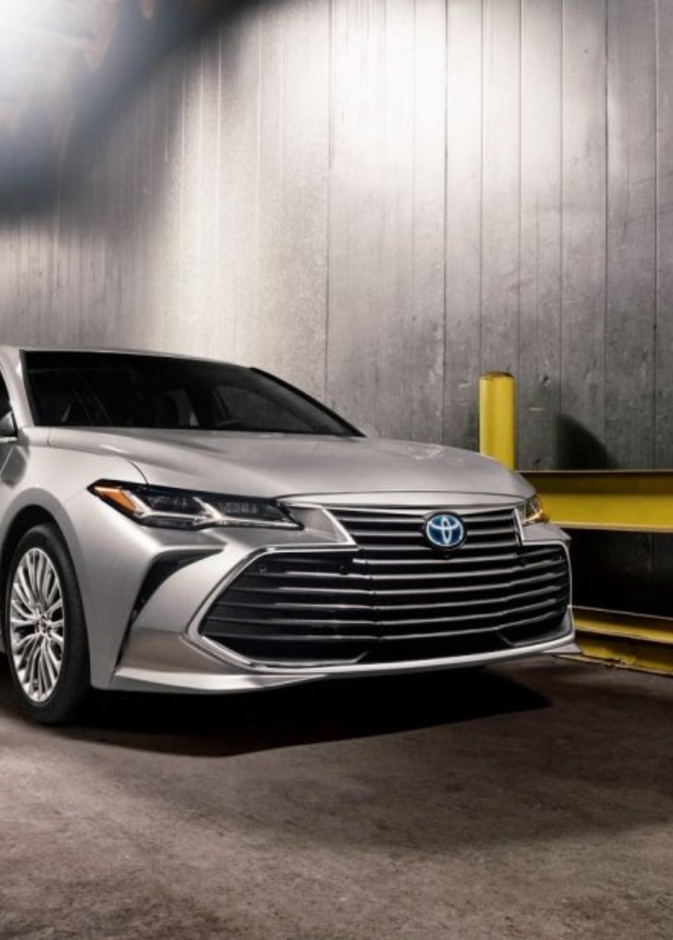 تويوتا افالون 2019 متوفرة بعدة فئات