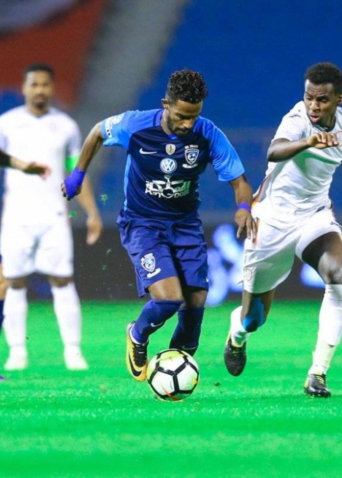 الهلال والشباب في قمة مرتقبة اليوم في الدوري السعودي