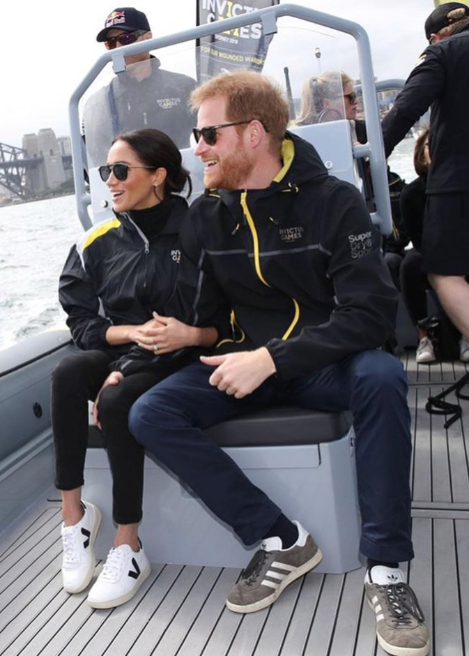 ميغان ماركل والأمير هاري مستمتعان بمشاهدة سباق بحري خلال جولتهما باستراليا