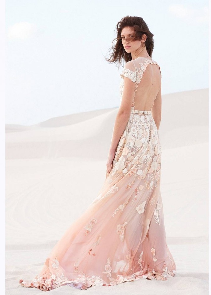 فساتين زفاف ملونة