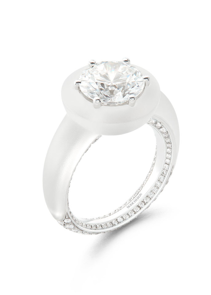 أقراط كارتييه من الماس