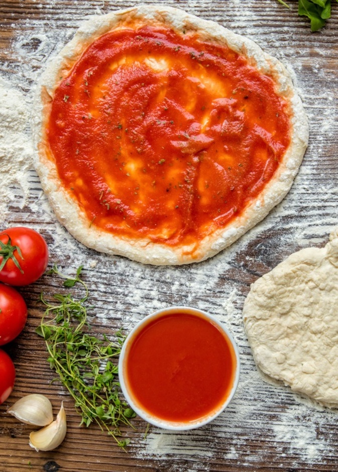 اهم نصائح لعمل عجينة بيتزا مثالية