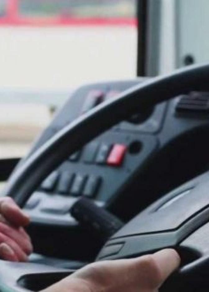 نهاية كارثية إثر شجار بين راكبة وسائق حافلة