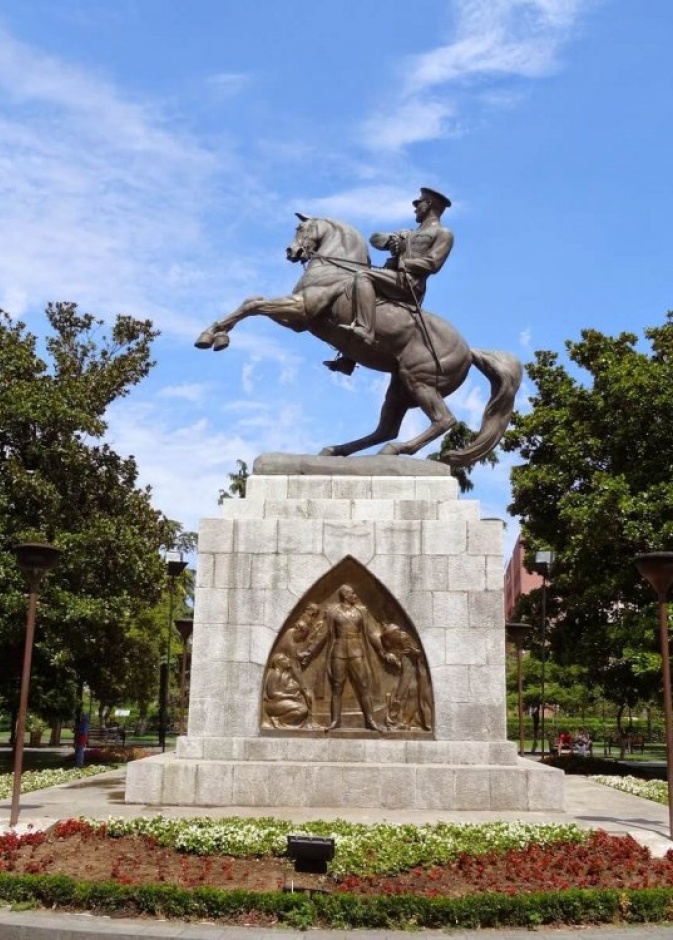 اجواء ساحة المدينة