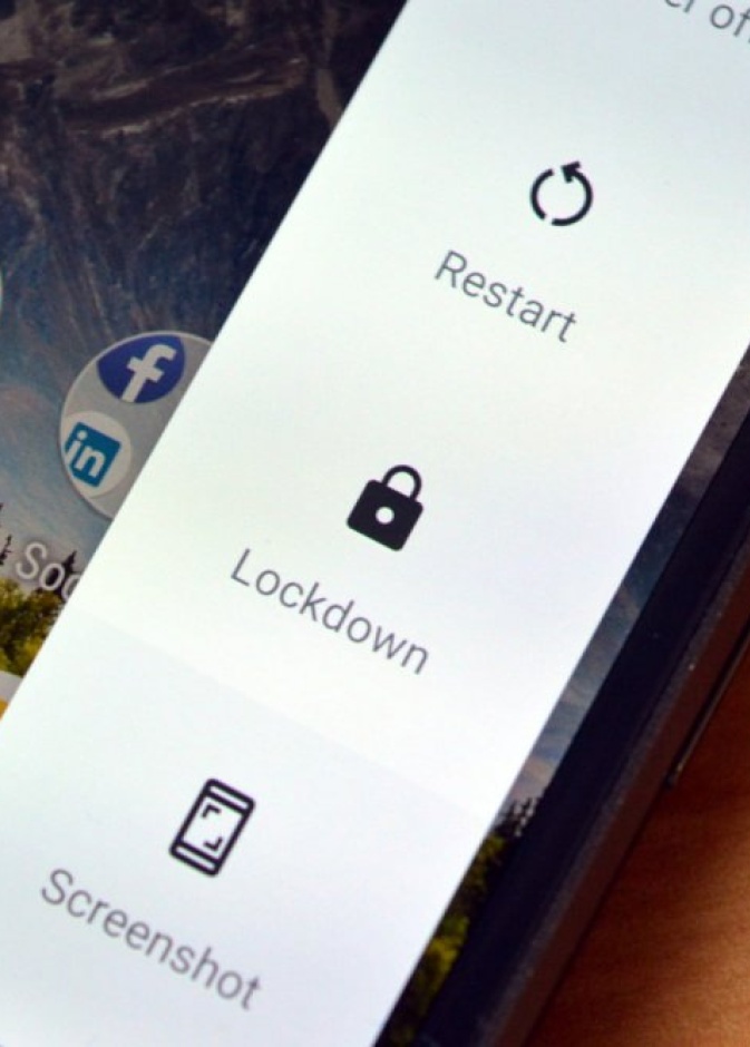 ميزة Lockdown Mode لحماية بيانات الهاتف لنظام تشغيل اندوريد.
