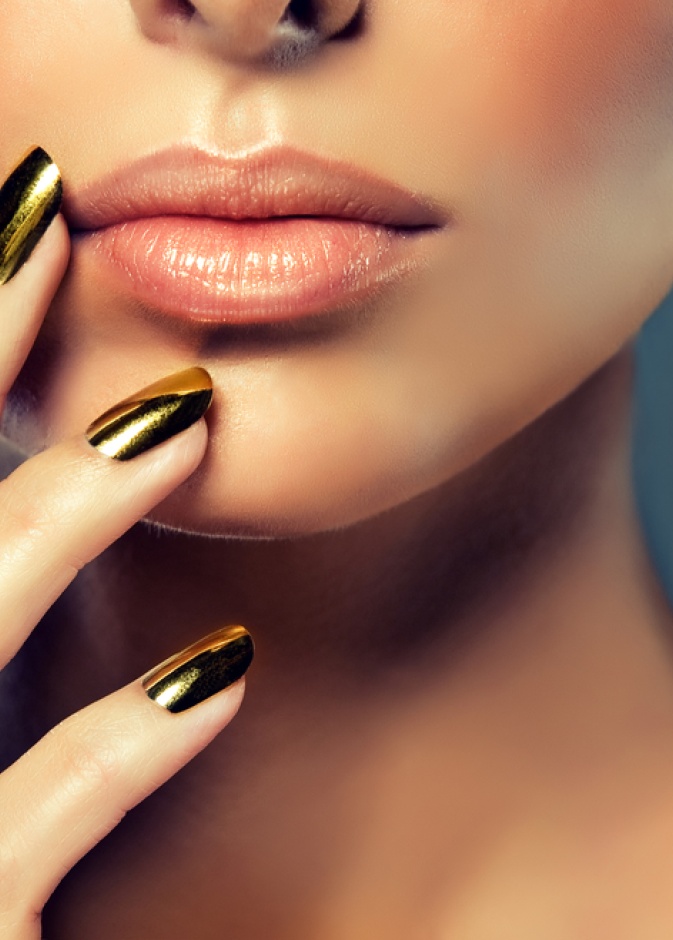 من درجات الأحمر