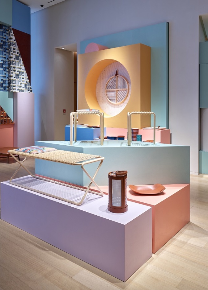  تعرفوا الى مجموعة كائنات Hermès في الفضاءات