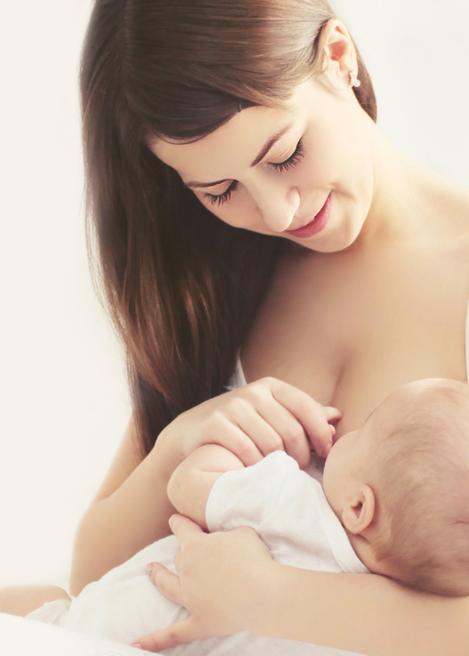 حليب الأم يقي من السرطان