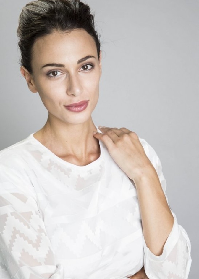 بإمكان JUVÉDERM® أن يشكّل ويحدد مناطق معينة في الوجه