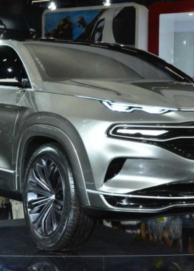 فيات "FIAT" الإيطالية تكشف عن طراز فاستباك الاختباري