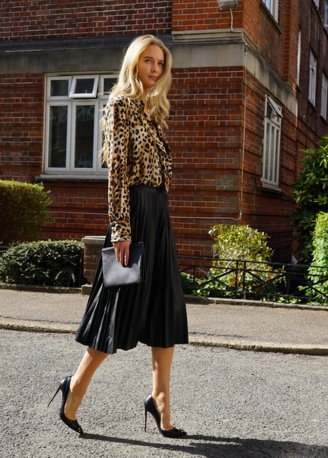Alice & Olivia قميص معرق بالورود من 