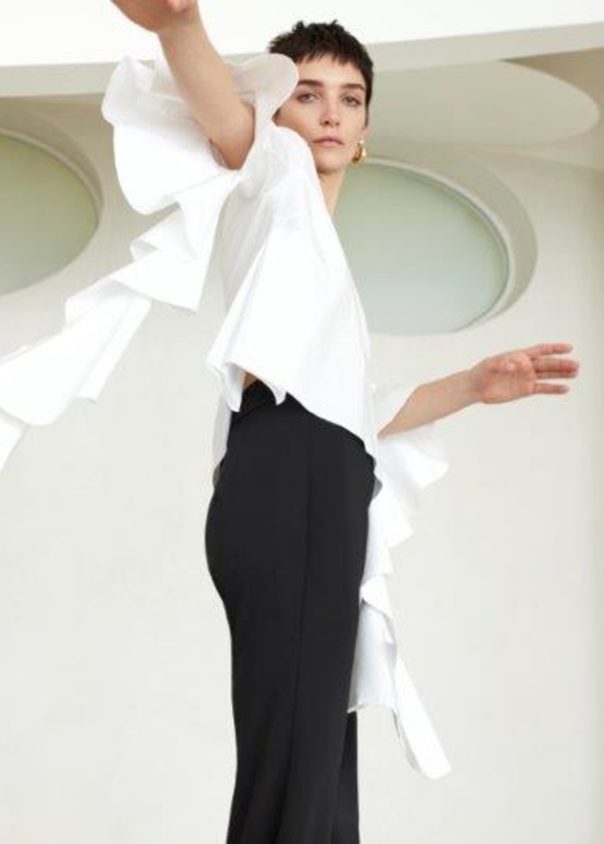مجموعة حصرية من توقيع علامة  ELLERY على THE OUTNET