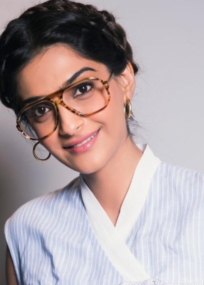 سونام كابور تدعو للوقوف إلى جانب ضحايا التحرش الجنسي