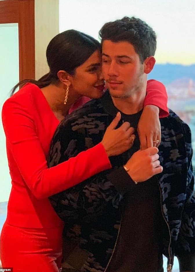 تكلفة الإقامة في واحدة من غرف فندق قصر أويد باهوان تبدأ من 922 دولار في الليلة