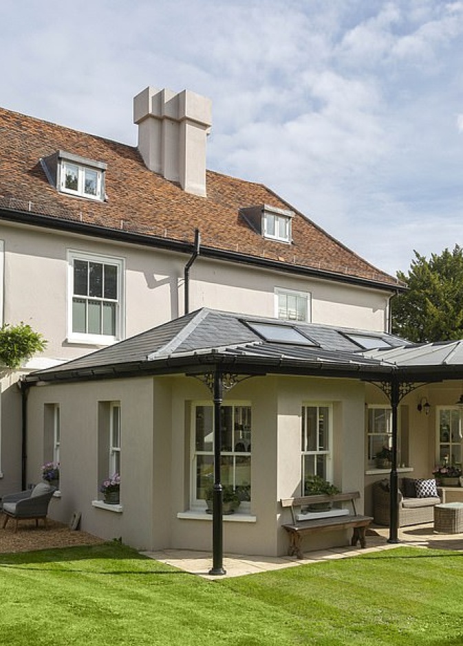 الملك هنري الثامن ضم المنزل إلى قصر هامبتون كورت