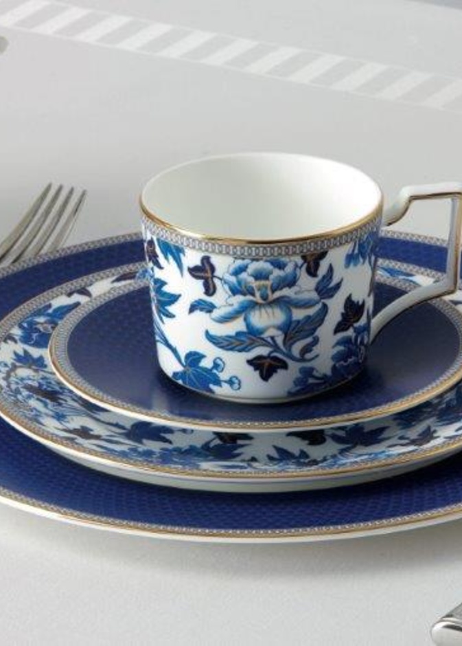 Wedgwood تكشف الستار على مجموعة هايبسكس