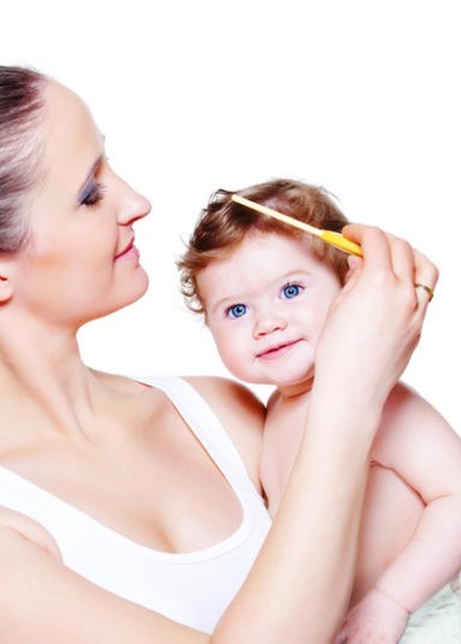 نصائح للعناية بشعر البنات منذ الصغر