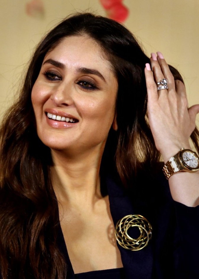 كارينا كابور الزواج والإنجاب لا يعيقان الحياة المهنية