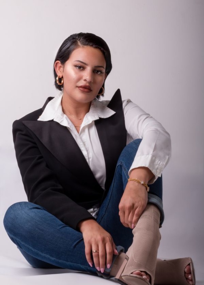 لقاء مع المصممة ريناد حفني