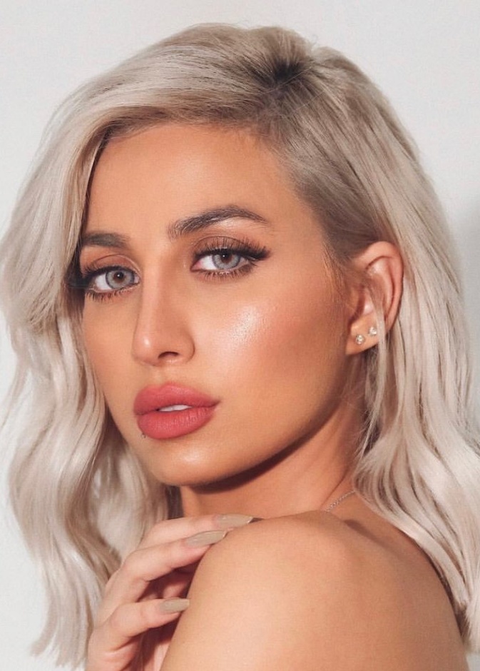 المدونة السعودية مودل روز Model Roz