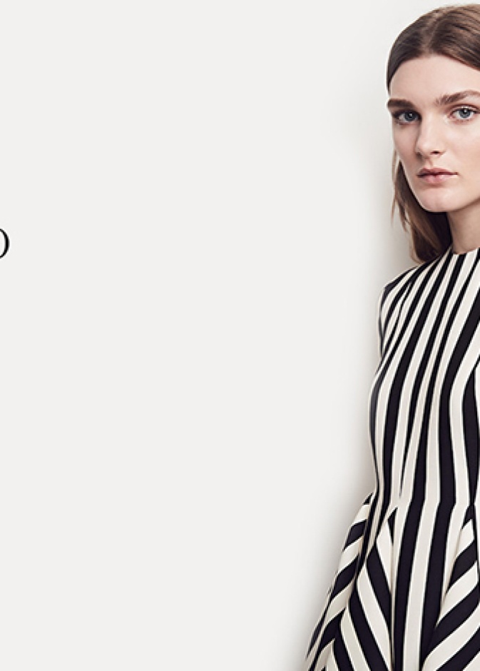 بث مباشر من طوكيو لعرض أزياء فالنتينو Valentino