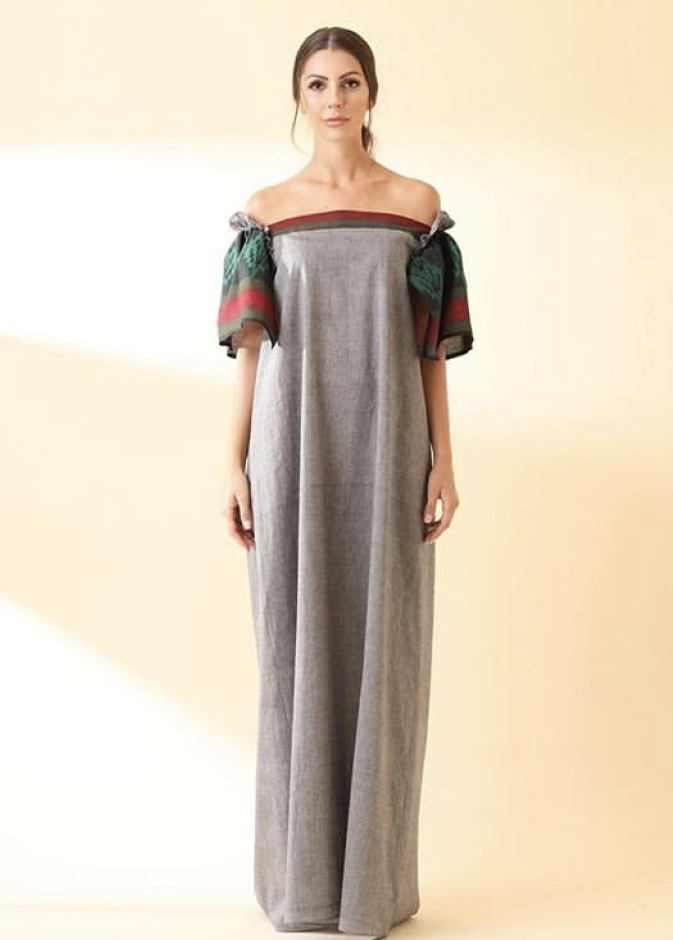  جلابية من تصميم 1981 Boutique