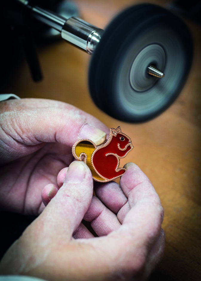 مشـبك السنجاب ذهـب وردي، كارنيليـان، عـن النمر، أونيكس