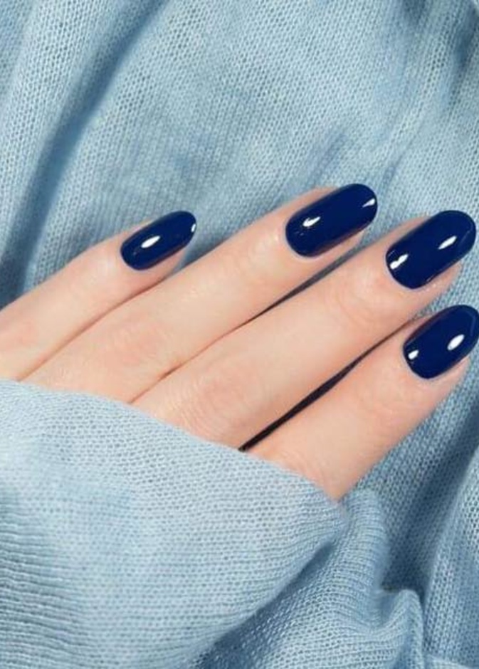 درجات الأزرق الداكنة