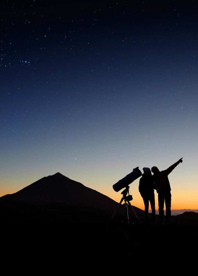 سحر تامل النجوم في سماء الامارات