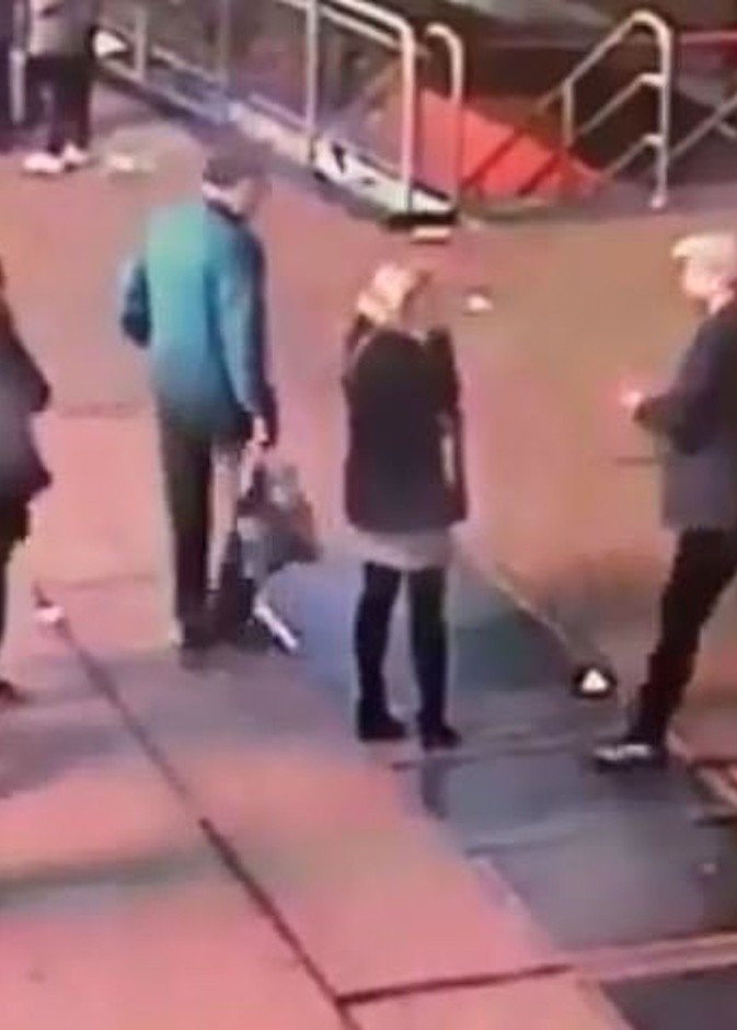 شرطة نيويورك تبحث عن شاب أسقط خاتم الخطبة في إحدى فتحات الصرف